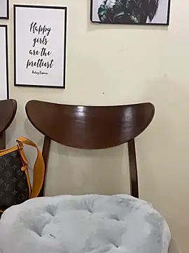 Shirato hana online show from February 18, 2025, 2:27 am