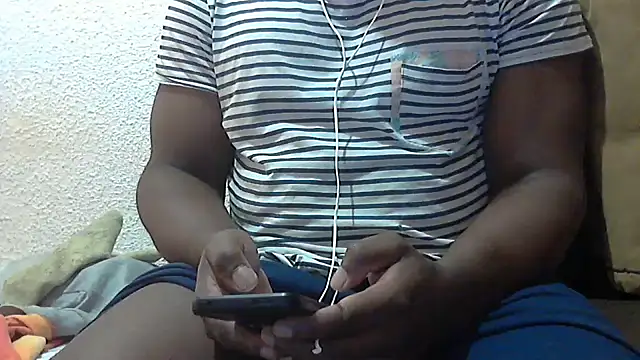 Snapshot of mmoiblack chatting on October 23, 2025, 1:43 pm mmoiblack online show from October 23, 2025, 1:43 pm