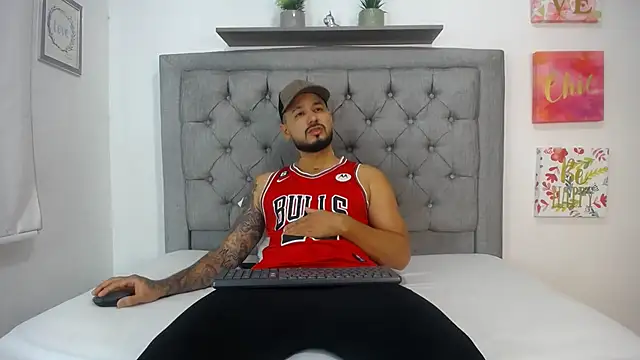 Emma beautifull online show from December 26, 2024, 10:05 am