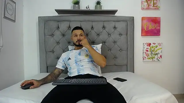 Emma beautifull online show from December 20, 2024, 1:03 am