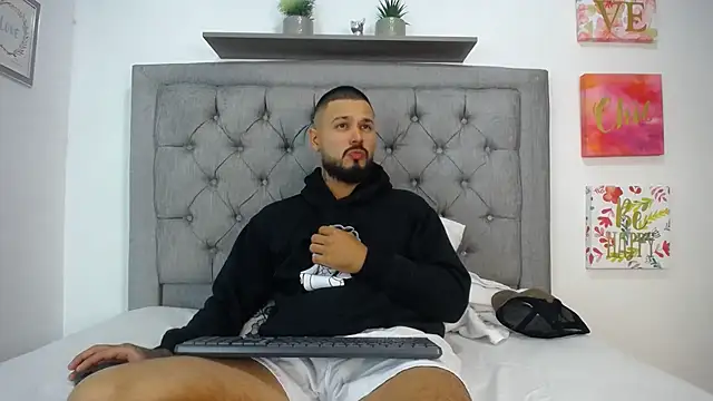 Emma beautifull online show from January 15, 2025, 2:49 am