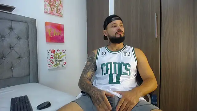 Emma beautifull online show from February 20, 2025, 4:07 am