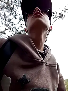 Cuervo maniaco online show from December 28, 2024, 7:11 pm