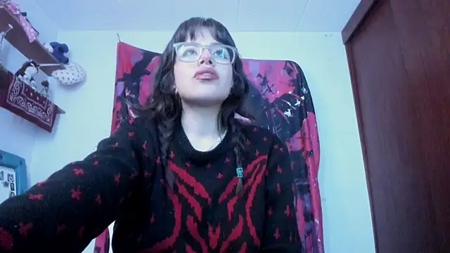 Lucyfx666 online show from May 26, 2026, 7:06 am
