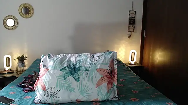 TatianaMonteross online show from September 26, 2025, 8:59 pm