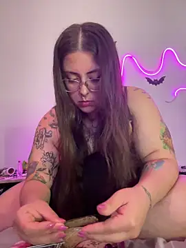 Mizztikaa online show from March 9, 2025, 12:21 am