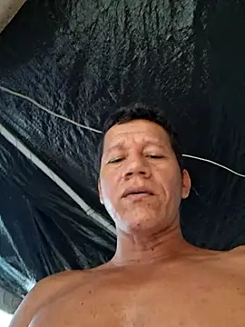 leoytessa 10 online show from October 31, 2025, 1:41 pm