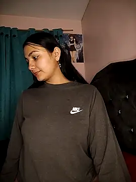 Nahiara velez online show from February 26, 2025, 5:35 am