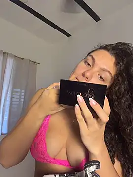 Snapshot of eva_y_marcelo chatting on June 1, 2026, 11:54 am eva y marcelo online show from June 1, 2026, 11:54 am