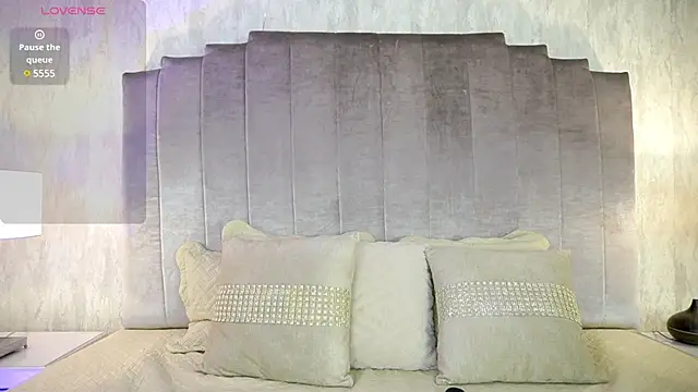 Snapshot of ashlyestone chatting on January 17, 2025, 2:50 am ashlyestone online show from January 17, 2025, 2:50 am