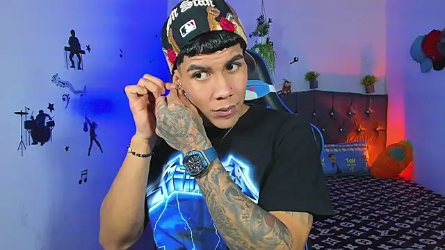 Damian latinxxx online show from September 12, 2025, 3:06 am