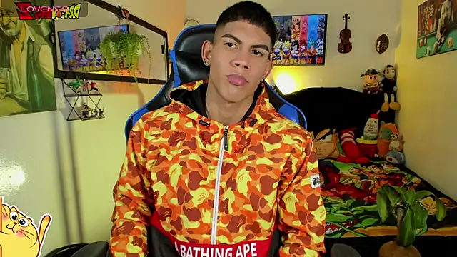 Damian latinxxx online show from May 11, 2026, 3:08 am