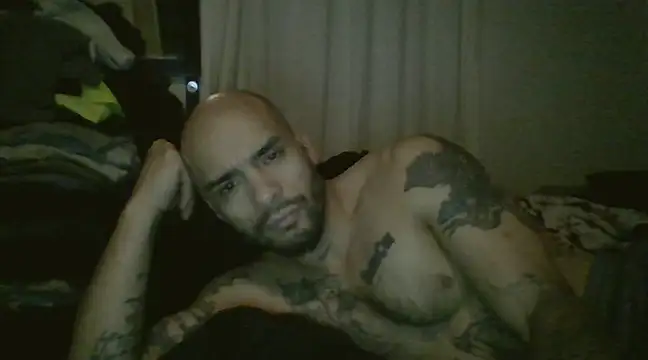 JohnnyDeep187 online show from January 9, 2025, 2:29 pm