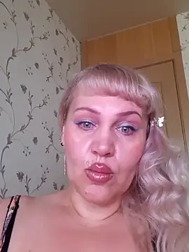 Snapshot of IsabellaBoni chatting on June 4, 2026, 7:02 am IsabellaBoni online show from June 4, 2026, 7:02 am
