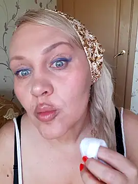 IsabellaBoni online show from April 3, 2026, 6:31 am