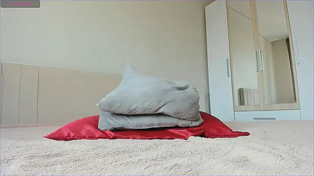 sweety vikky online show from March 5, 2025, 4:02 am