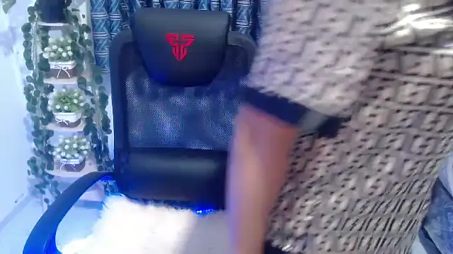 urprincessnicolexxx online show from September 12, 2025, 10:09 pm