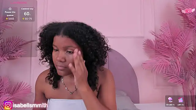 Isabellsmmith online show from October 6, 2025, 7:58 pm