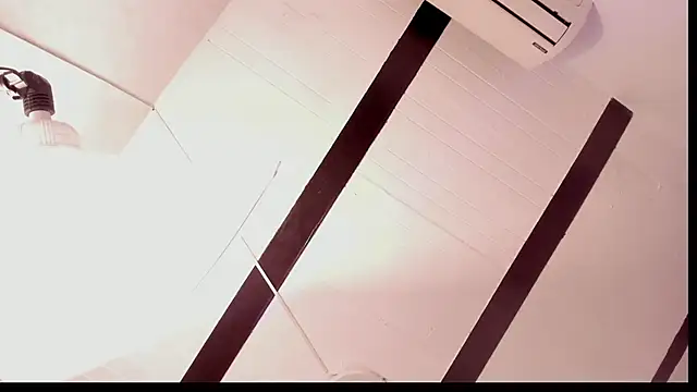 Isabellsmmith online show from March 14, 2025, 3:48 am