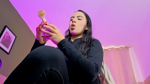 Zara dulce online show from April 17, 2026, 1:14 pm