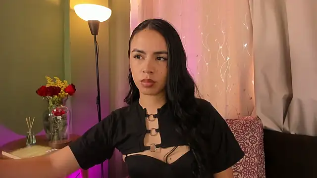 Zara dulce online show from February 17, 2026, 4:15 pm