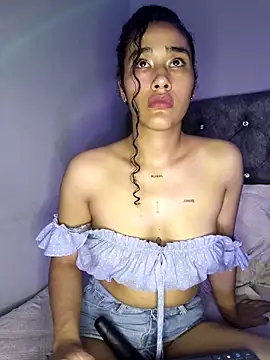 jaderossxx online show from October 3, 2025, 2:15 am