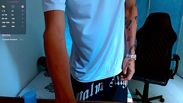 bray hotboy777 online show from February 16, 2025, 3:59 pm