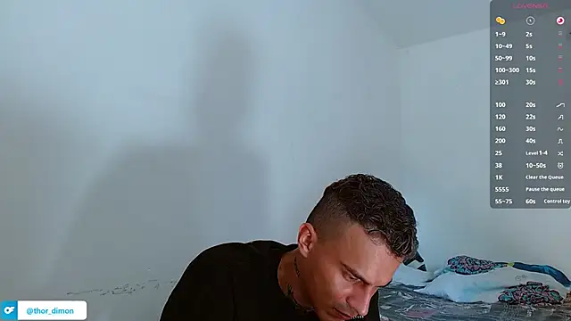 bray hotboy777 online show from April 18, 2026, 3:36 pm