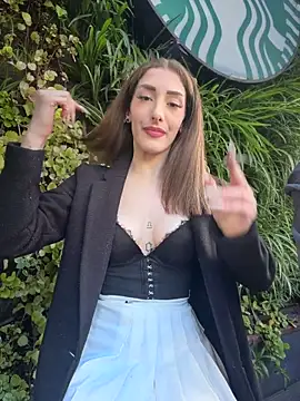 Snapshot of IvonneJoy chatting on April 29, 2026, 5:17 pm IvonneJoy online show from April 29, 2026, 5:17 pm
