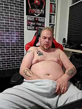 PupW0lfy online show from January 11, 2025, 8:10 pm