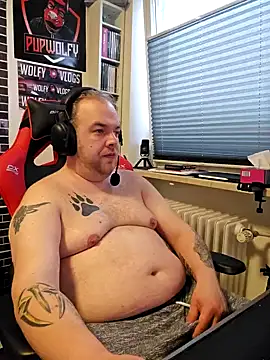 PupW0lfy online show from January 28, 2025, 3:14 pm