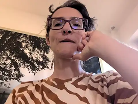 Snapshot of Milky_hairy_mommy chatting on June 27, 2026, 2:45 pm Milky hairy mommy online show from June 27, 2026, 2:45 pm