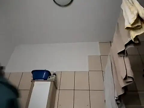 Snapshot of Milky_hairy_mommy chatting on November 24, 2025, 9:15 pm Milky hairy mommy online show from November 24, 2025, 9:15 pm