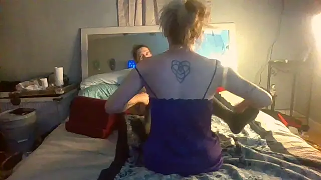 fuckmeharder1995 online show from February 1, 2025, 9:40 pm