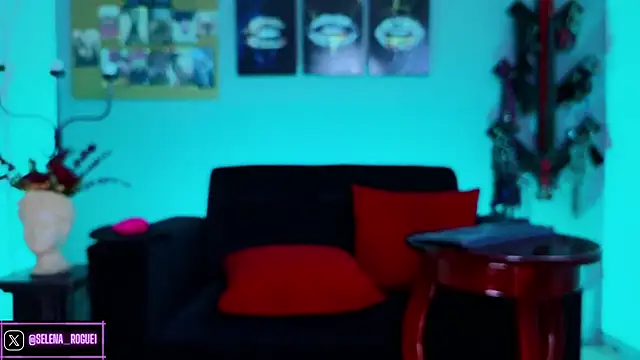 selena rogue online show from September 26, 2025, 11:28 am