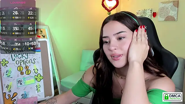 Veronica isaza   online show from March 16, 2025, 3:39 pm