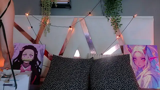 AmbarHills 1 online show from April 7, 2026, 11:34 am