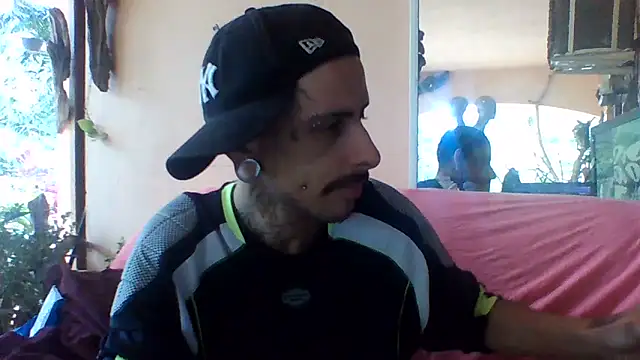 sellvageria online show from October 11, 2025, 2:51 pm