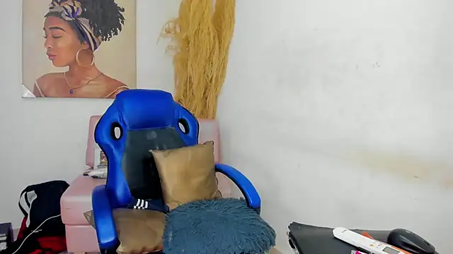 mia foxts online show from October 15, 2025, 11:35 pm