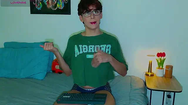 Snapshot of arnold_laurent_ chatting on September 18, 2025, 7:33 am arnold laurent online show from September 18, 2025, 7:33 am