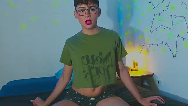 Snapshot of arnold_laurent_ chatting on January 30, 2025, 11:34 pm arnold laurent online show from January 30, 2025, 11:34 pm