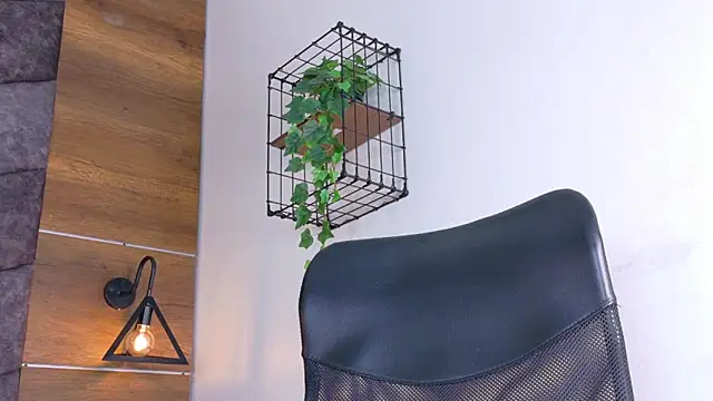 AbbyWathson online show from January 14, 2026, 11:47 am