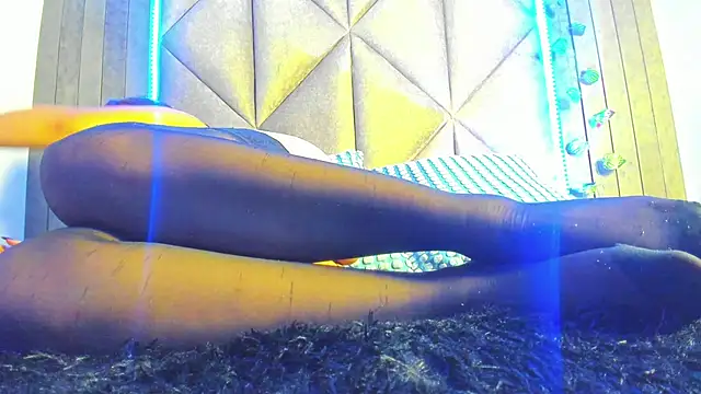 AbbyWathson online show from April 10, 2026, 12:23 pm