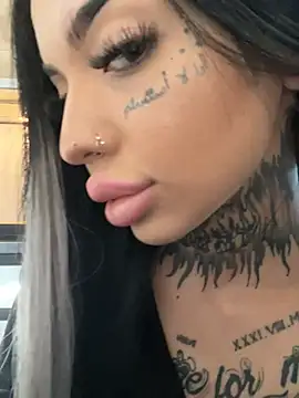 CreamyInkky  online show from January 26, 2025, 12:54 pm