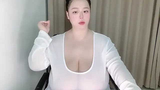 Snapshot of 520-vivo chatting on April 14, 2026, 1:49 pm 520-vivo online show from April 14, 2026, 1:49 pm