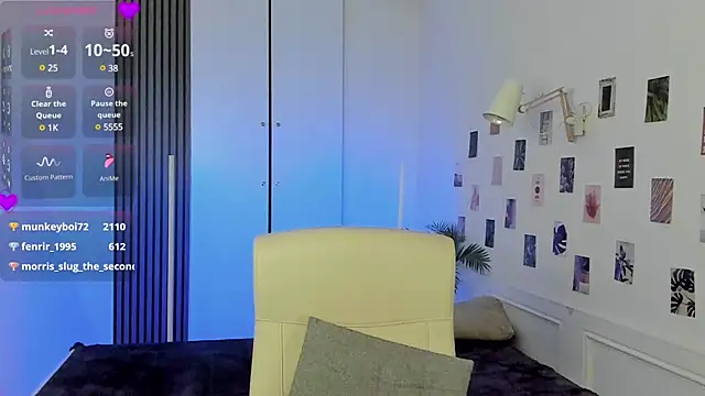 Snapshot of SashaSunlight chatting on March 22, 2025, 8:48 pm SashaSunlight online show from March 22, 2025, 8:48 pm