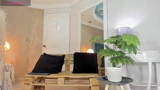 RicoBrown777  online show from October 15, 2025, 4:11 am