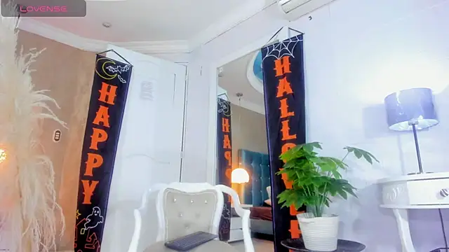 RicoBrown777  online show from October 28, 2025, 3:51 am