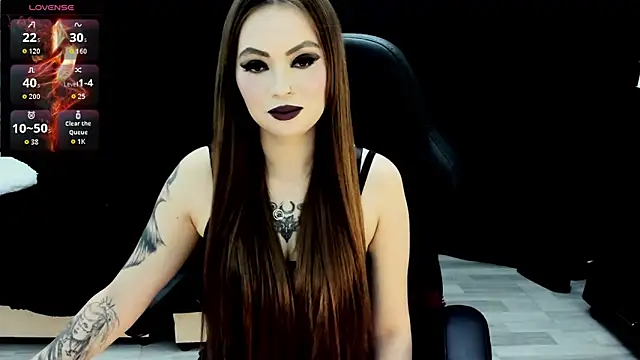 nasty katty  online show from October 3, 2025, 8:32 pm