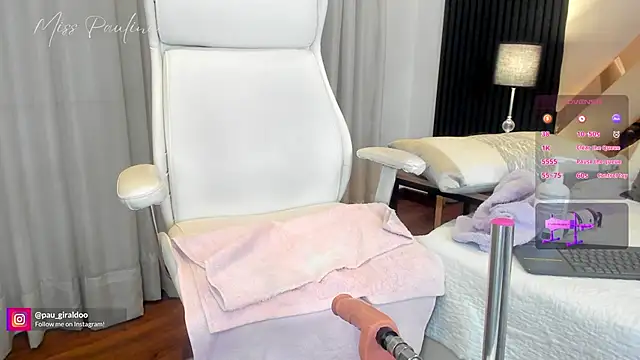 misspaulinaa online show from February 27, 2025, 5:51 am